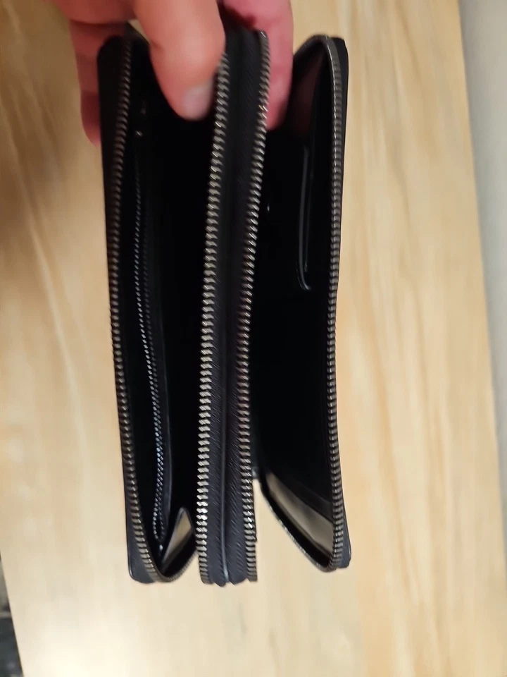 Cartera de viaje Coach con parches de Nueva York Foto 4 de 4