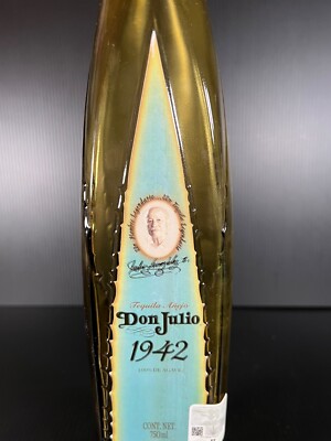 Don Julio 1942 Tequila 60th Anniversary Bottle & Gift Box
