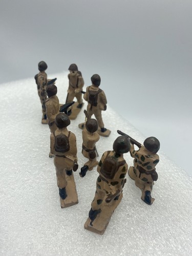 Vintage Metal Army Military Soldiers Men Toy Figurines Lead? 8 Pcs Estate Find - Picture 9 of 11