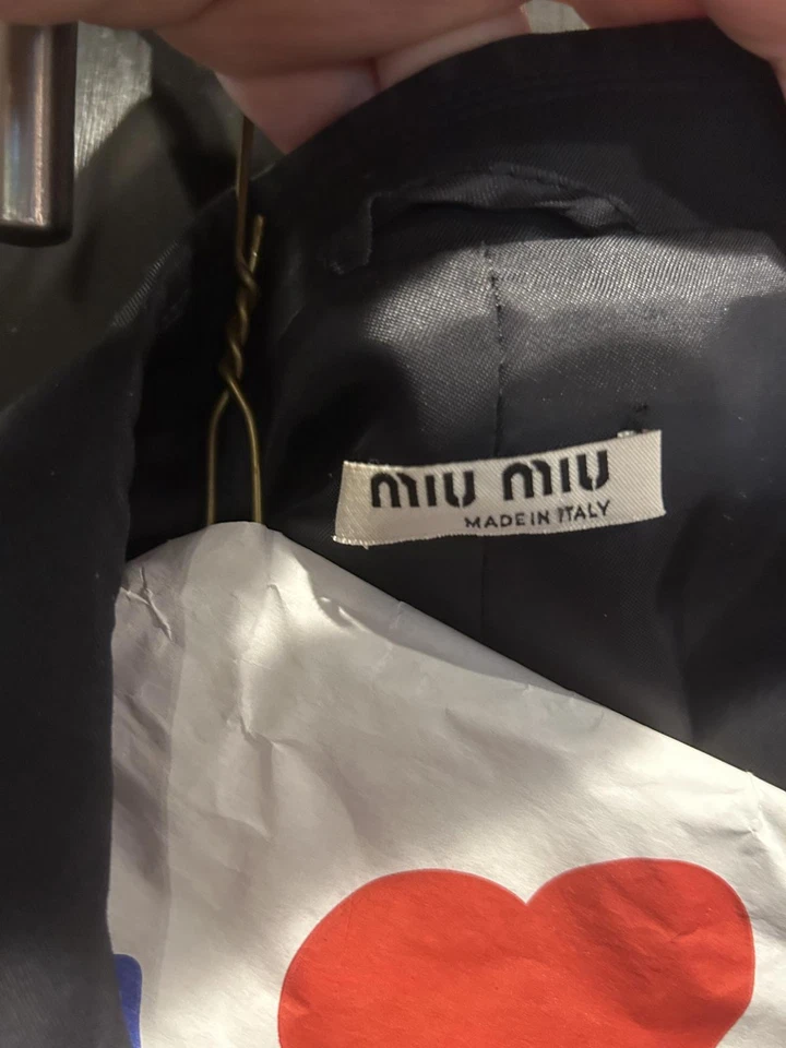 Blazer a medida para mujer Miu Miu - Elegancia clásica Foto 2 de 4