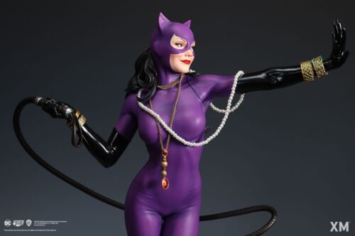 XM Studios Catwoman Classic 1/6 Scale Statue - Picture 10 of 23