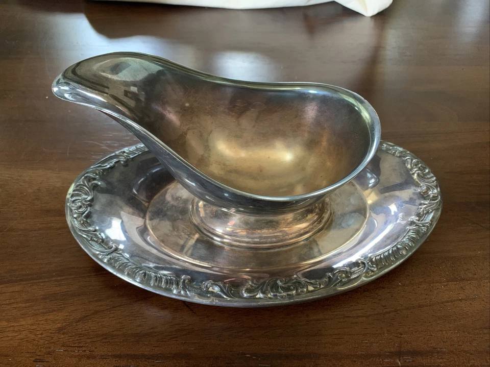 BOTE DE SALSA VINTAGE GEORGIANO DE WALLACE 1338 PLATEADO CON PLACA BASE ADJUNTA Foto 2 de 4