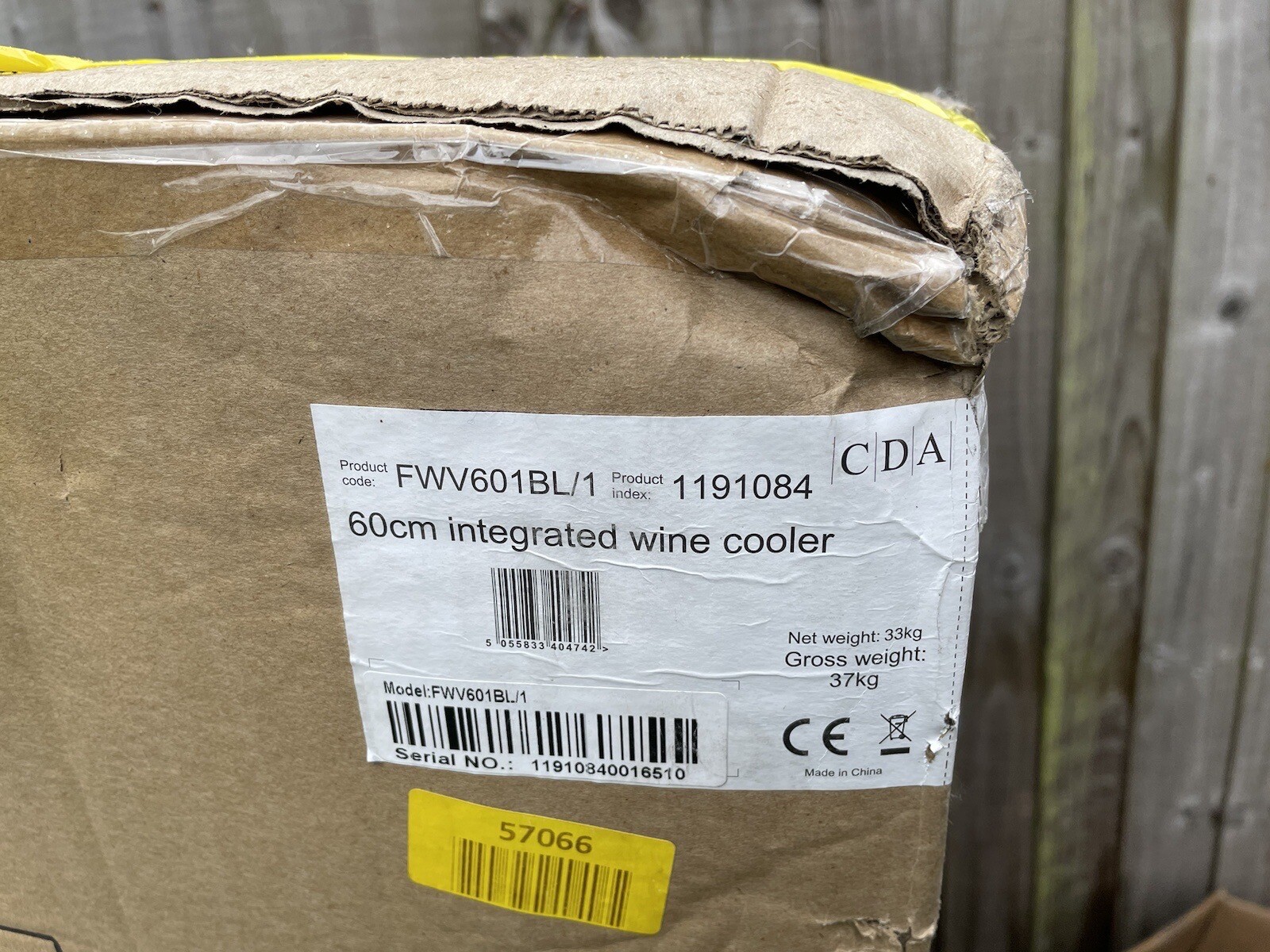 CDA FWV601BL Integrated Wine Cooler Black BuiltIn/Integrated