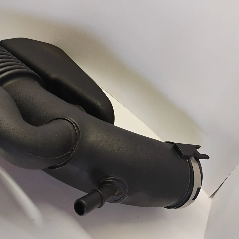 Tubo de admisión Mercury Grand Marquis 2005-2011 con abrazaderas OEM Foto 3 de 4