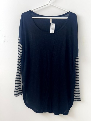 NWT Emma & Sam Womens Black Striped Long Sleeves Scoop Neck Casual Shirt Medium