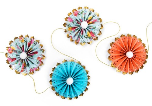 New, Retired Sizzix Thinlits Party Fans 2pc #662775 Retail $16.99 by K. Lizardi - Picture 5 of 7