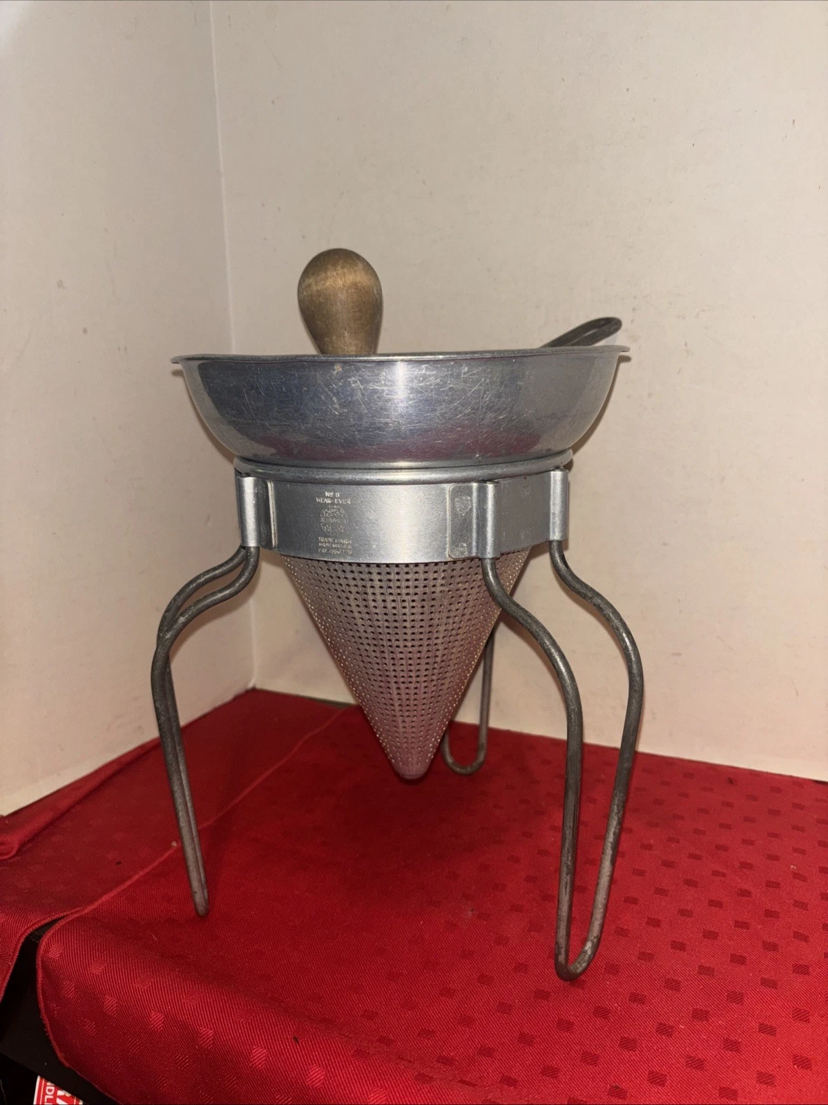 Vintage Wearever No 8 Aluminum Rotary Colander w/ Wood Pestle Sieve Strainer