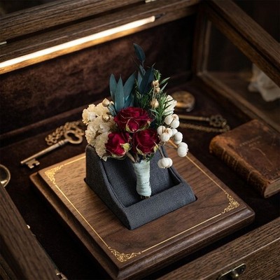 Kompakte Trockenblumen Corsage für Pinnwand oder Displayrahmen 12 cm 15 cm