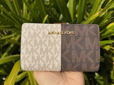 Michael Kors Jet Set Travel Medium Bifold Coin Zipper Wallet MK Brown Multi