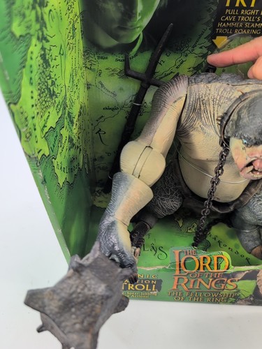 ToyBiz Lord of The Rings The Fellowship of the Ring Electronic Sound/Action Cave - Picture 9 of 12