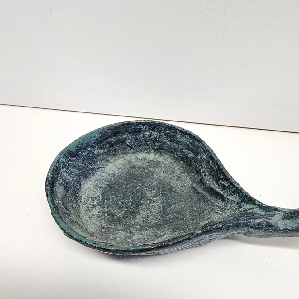 Escultura/estatua de jardín de metal tirando de una cuchara grande con conejito casero SPI de colección Foto 3 de 4