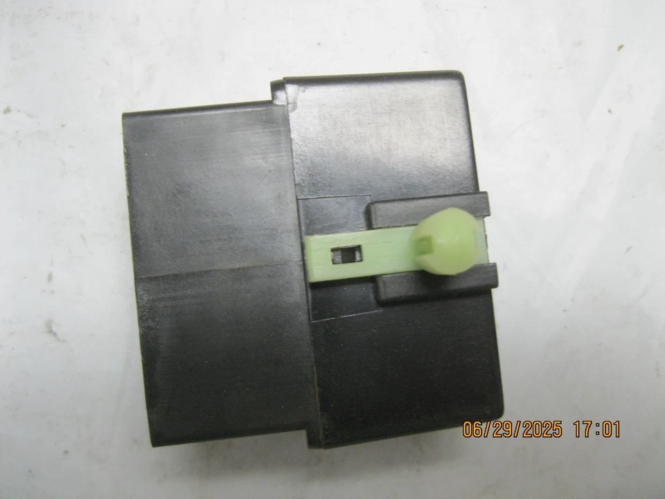 Delco 12065122 Door Lock Relay Foto 2 de 4