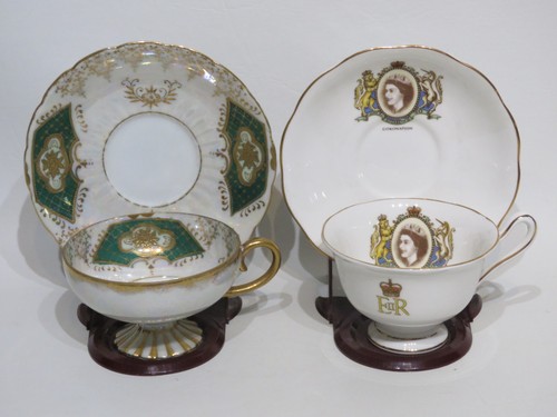 12 einzigartige Vintage Bone China Tassen & Untertassen Vögel/Käfer/Blumen & die Königin - Bild 11 von 14