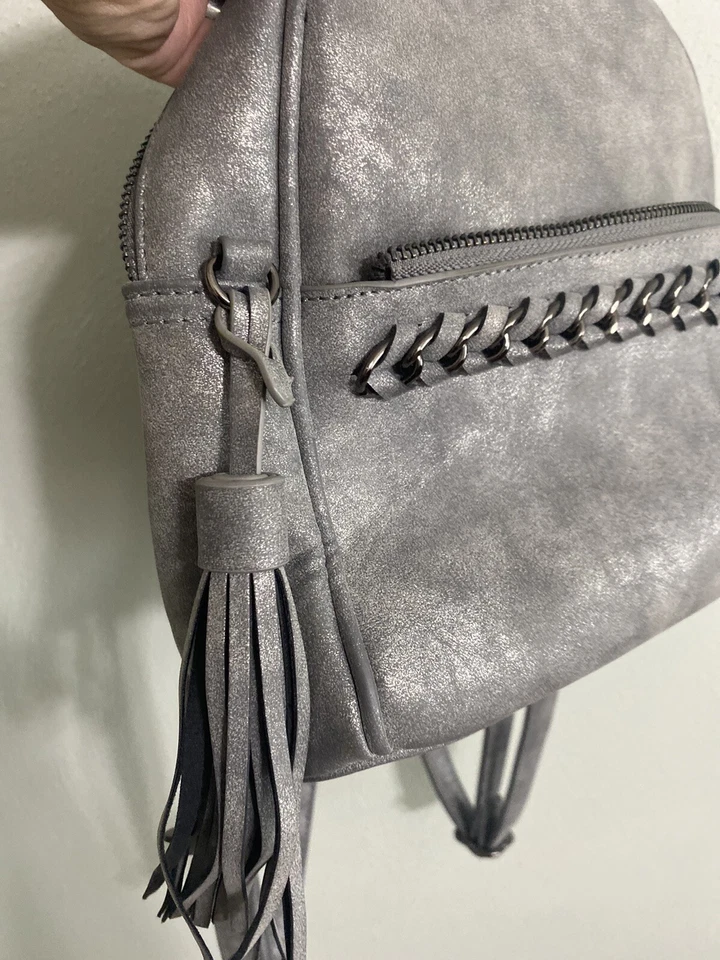 Mini mochila Charlie Gun gris metal encantadora Foto 3 de 4