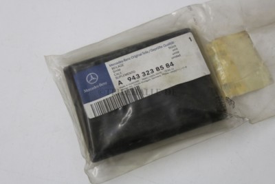 1 x original Mercedes truck Actros Axor stop buffer side FRONT A9433238584