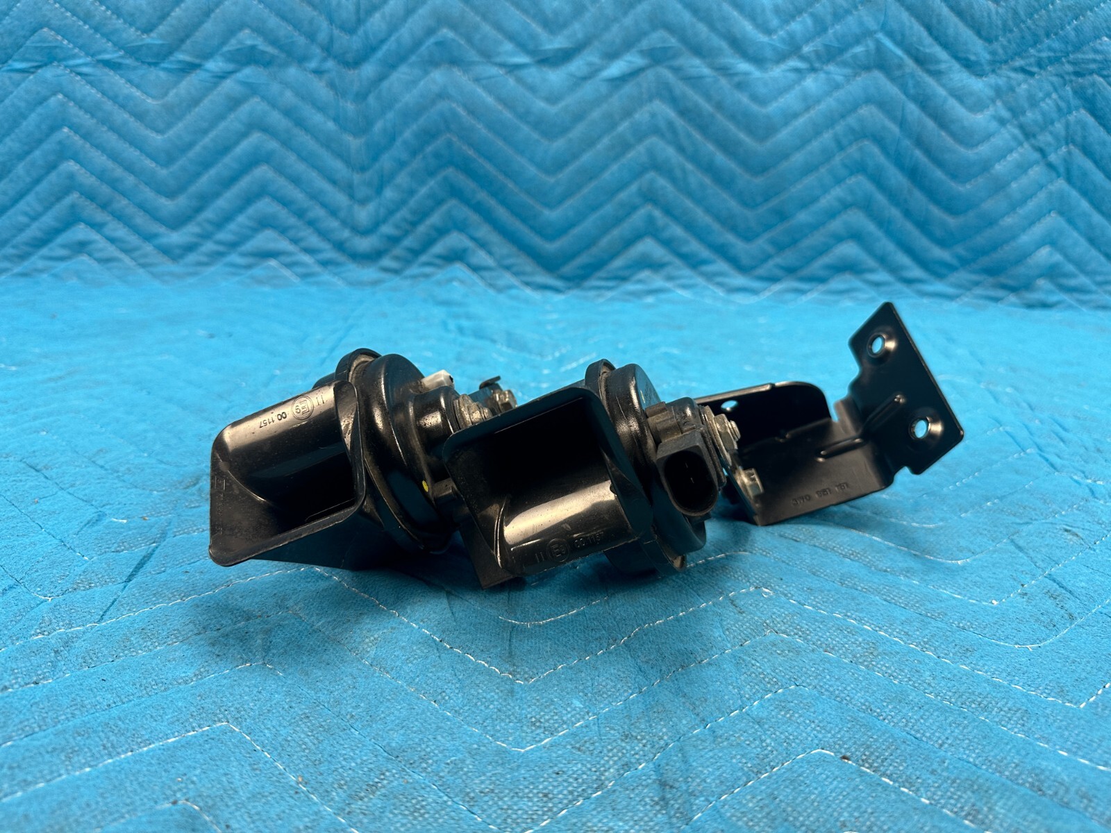 Bentley Cont Flying Spur High & Low Tone Note Signal Horn Set 29k 2006-2012 OEM