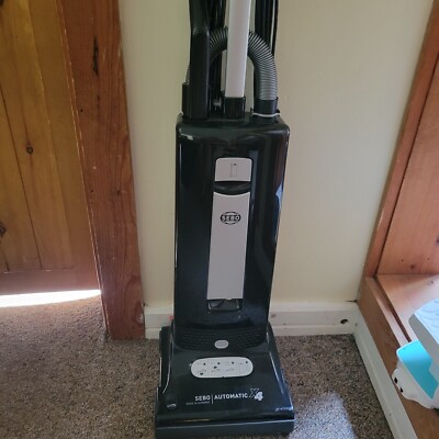 Sebo Upright Vacuum 