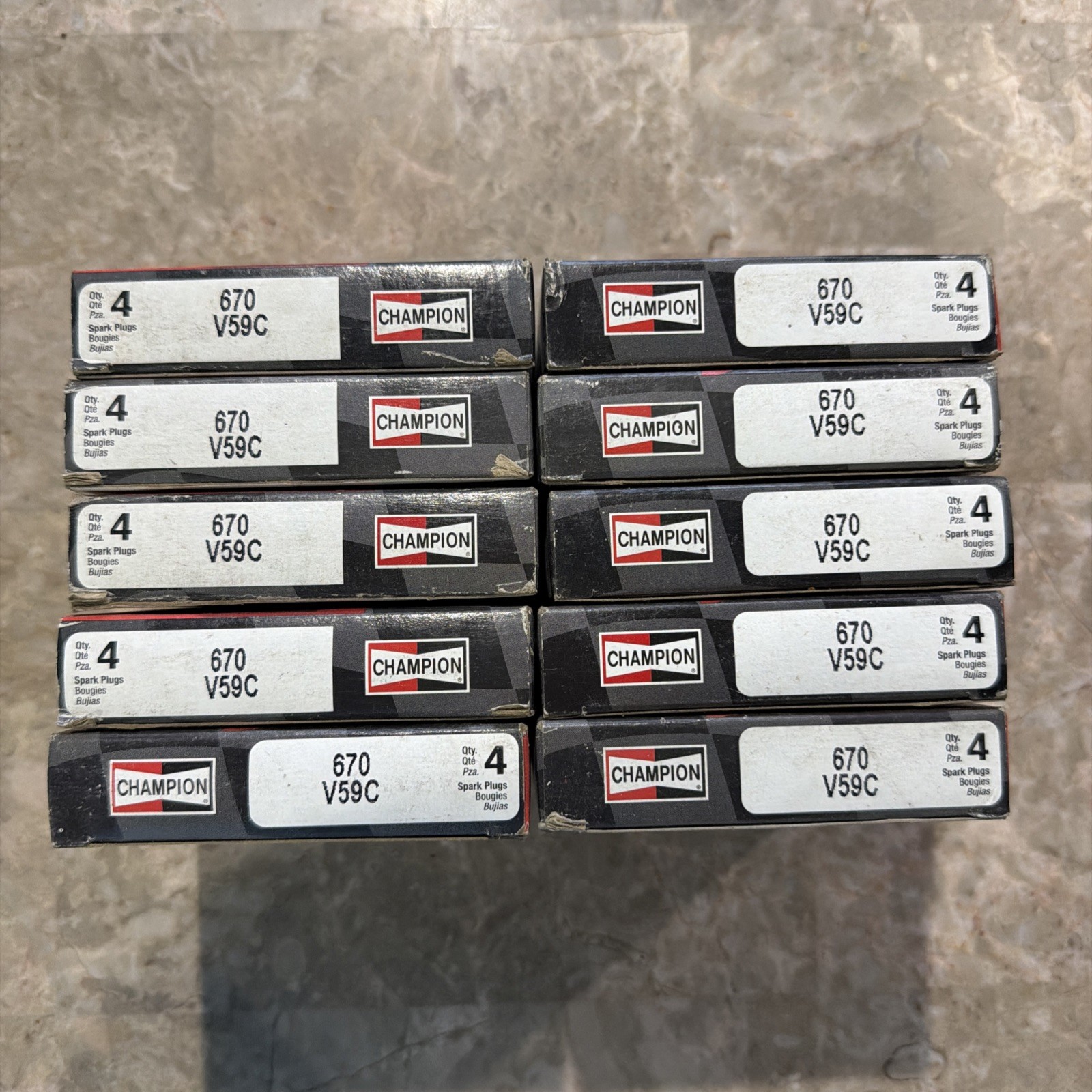 Set of 4 NEW Champion 670 V59C Racing Spark Plugs 