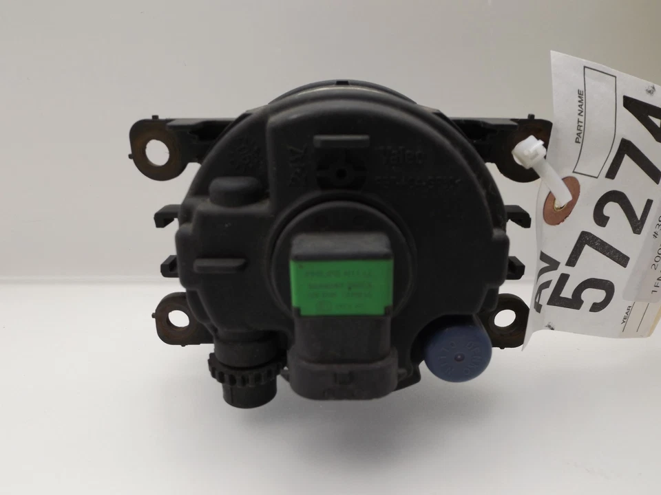 2005–2007 Ford Freestyle Front Fog Light Used OEM 4F9Z15200AA Foto 3 de 4