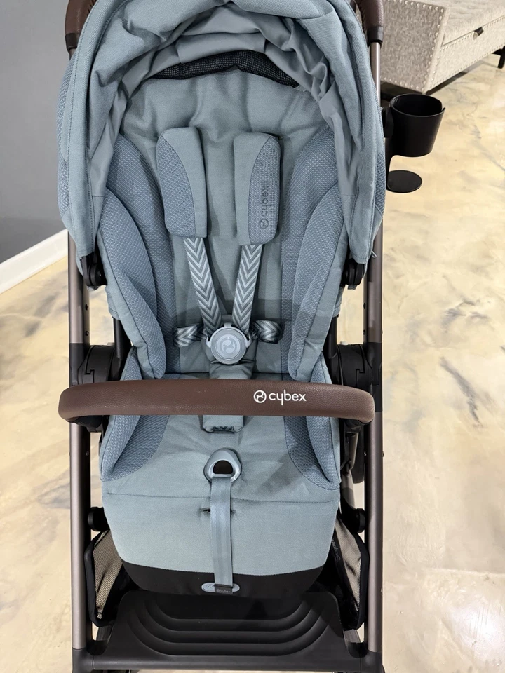 Cybex Balios S Lux 2024 Sky Blue Stroller with Cup Holder and Rain Cover New - Image 3 of 4