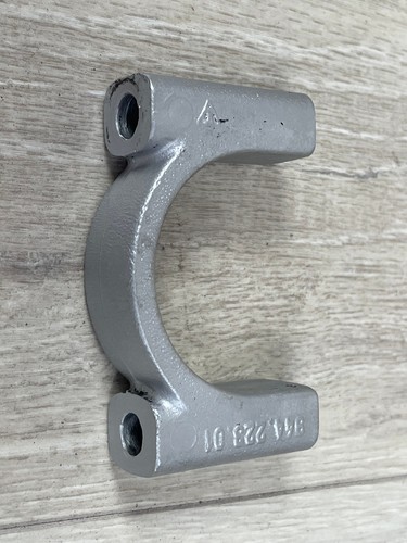 Porsche 944 968 Schelle Halter Haltebügel Lenkgetriebe Lenkung