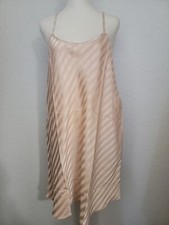 FLORA BY FLORA NIKROOZ Women's Sz M Chemise/Slip Nightgown NWT Satin Feel