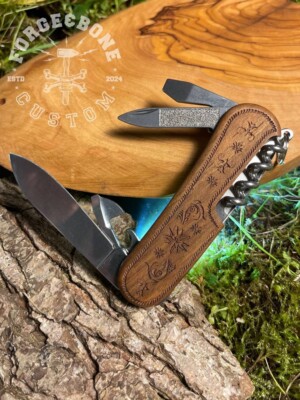 Victorinox Evolution Wood 10 Limited Edition Swiss Spirit 2019 2.3801.63L19