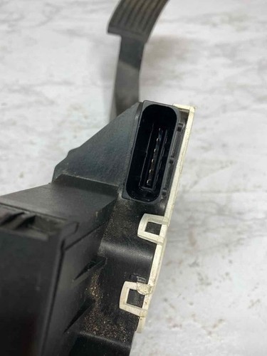 Dodge Ram Promaster 2500 accelerator pedal 2014 to 2021 pedal assembly OEM - Picture 4 of 12