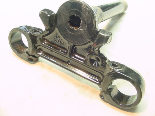 BSA A65 A50 LOWER TRIPLE CLAMP PART #42-5013 CAST IN IT GOOD THREADS HAS BEEN PO - Foto 3 di 4