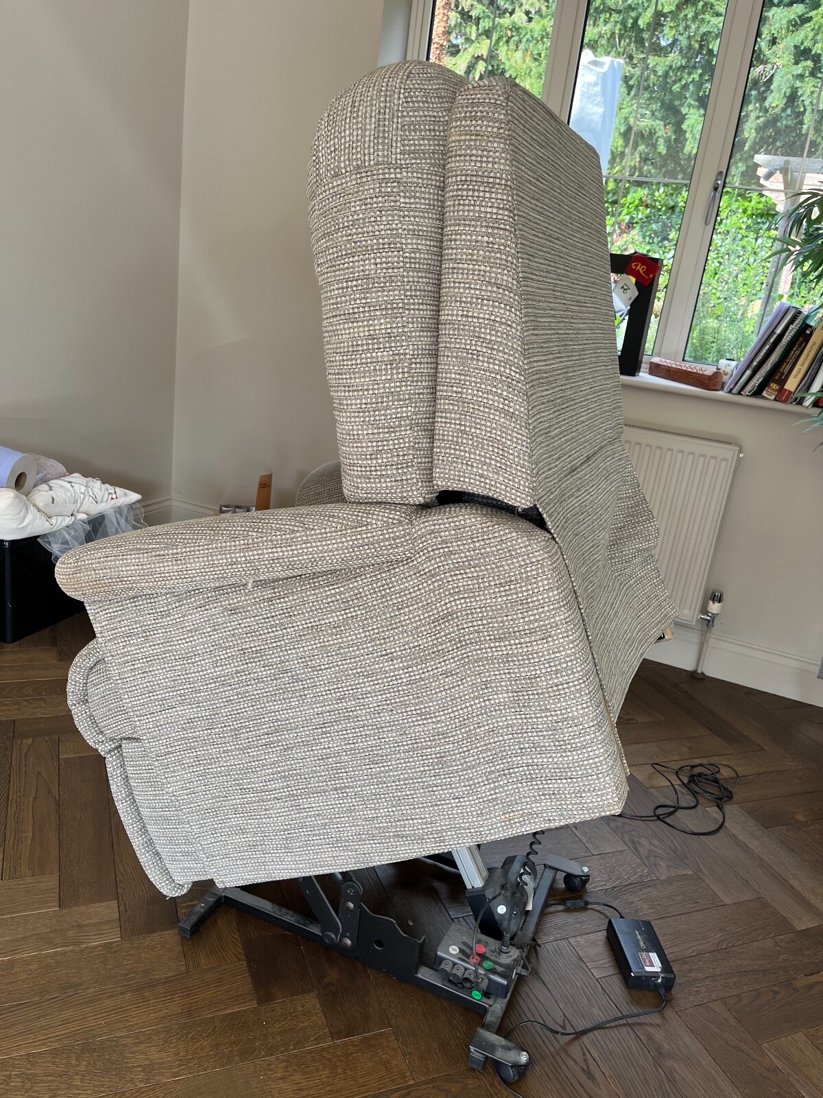 Electric riser recliner chair used eBay