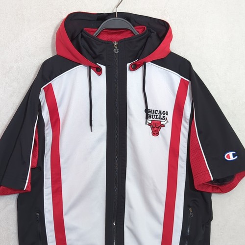 Vintage Chicago Bulls Jacket Champion Sz. M/L Short Sleeve Mens Hooded Vest 90s - Picture 2 of 15