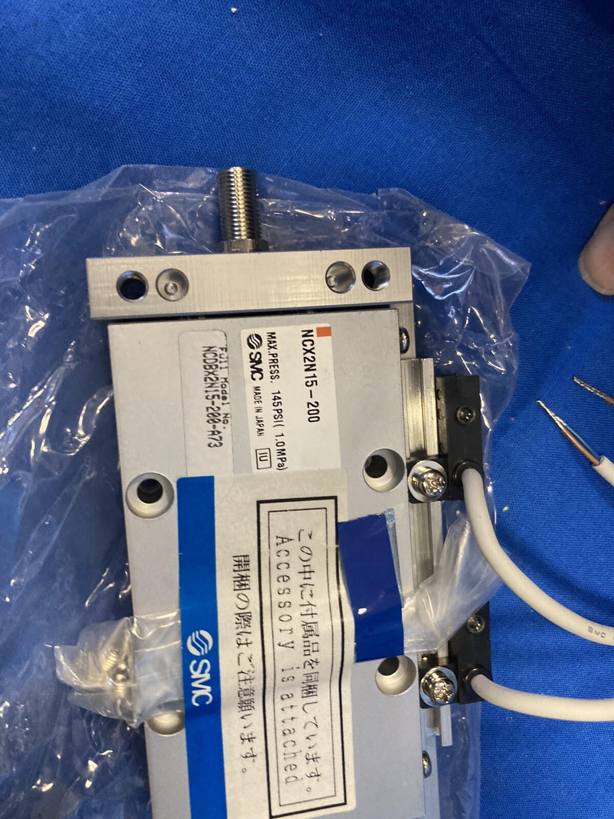 SMC NCX2N15-200-A73 Cylinder Guided Slide Double Acting with reed switch