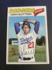 1977 Topps Baseball Don Sutton Los Angeles Dodgers Card #620 Hall of Famer (b)