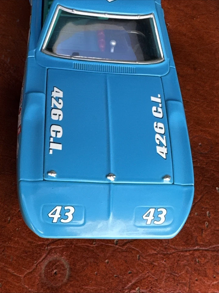 #43 Richard Petty 1970 Marc Times Racing News Edition Plymouth Superbird 1:24 Foto 4 de 4