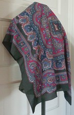 GORGEOUS Vintage 70's Red  Blue Silk Paisley Scarf