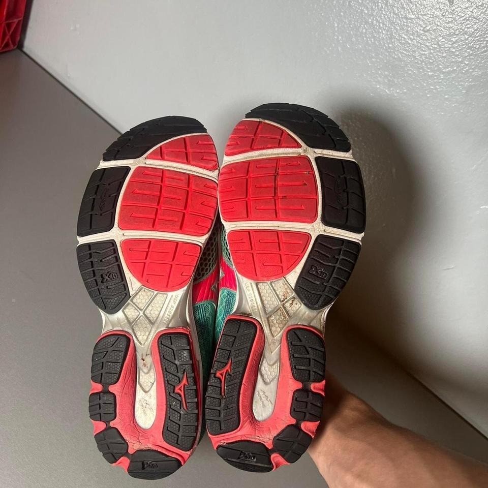 Mizuno Running Shoes Sneakers Athletic Lightweight Green Red Women's thumbnail 5