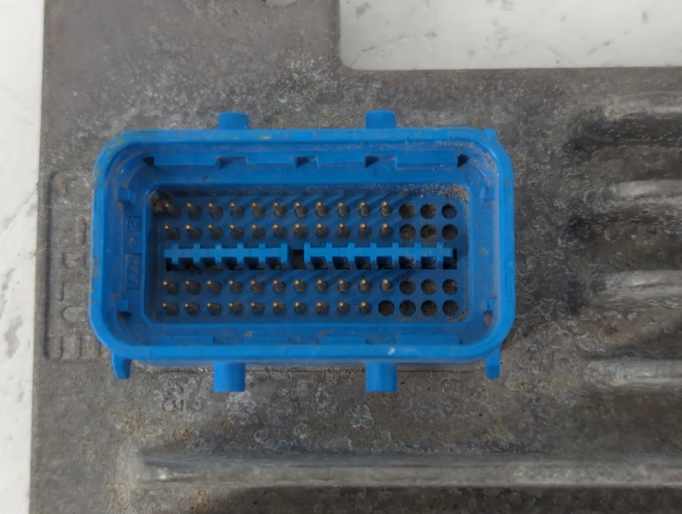 土星 Ls1 发动机控制电脑 Ecu Pcm Ecm Pcu Oem 12579044 QIXL5 — 第 4/4 张图片