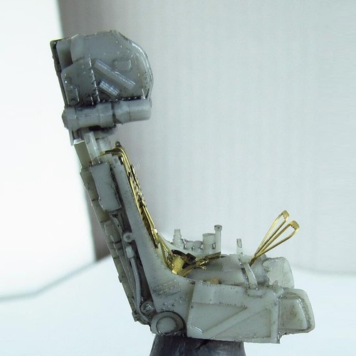 Asiento de eyección K-36DM tardío (para Su-24, Su-25, Su-27 MiG-29) resina y PE escala 1:48 - Imagen 2 de 6