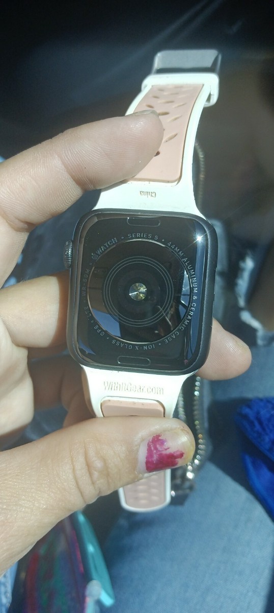 Apple Watch Series 5 44mm Black Aluminum with Ceramic case Apple Watch Series 5 44mm Black Aluminum with Ceramic case