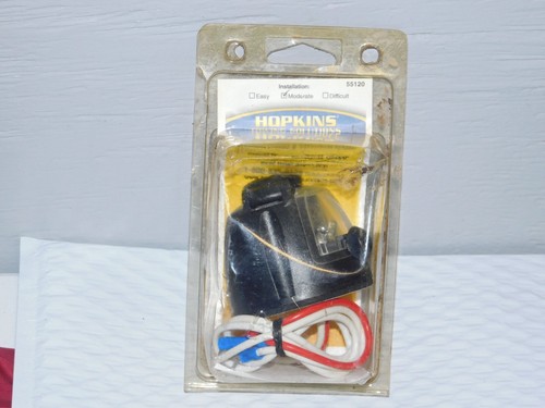 Hopkins 12-Volt Power Management Socket wtih Utility light 55120 New - Picture 2 of 2