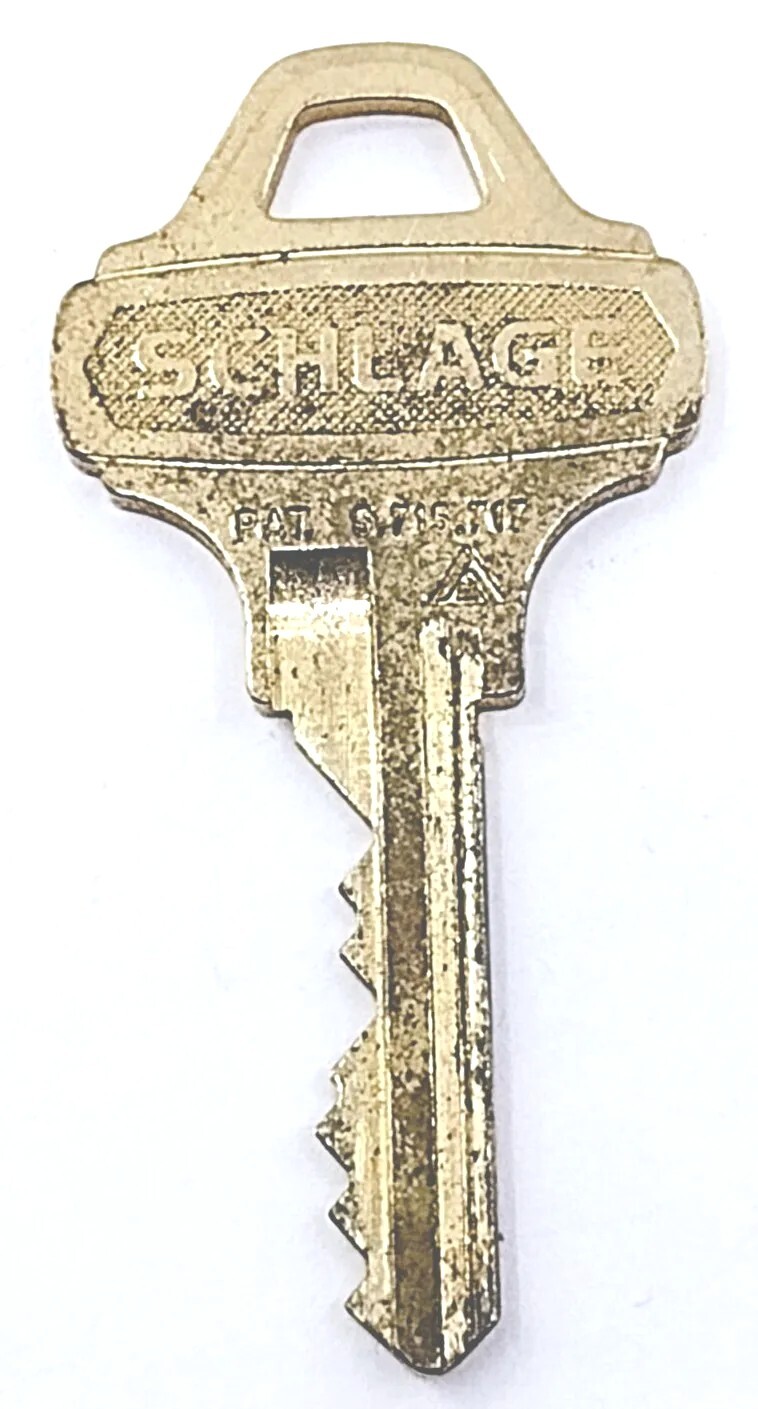 Vintage SCHLAGE C1 23 Key 2-3/8