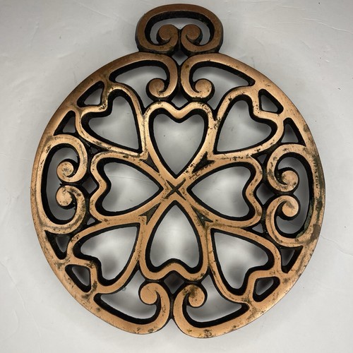 4 Pampered Chef Copper Trivets Open Heart Designs Cast Iron Farmhouse 2009-2011 - Picture 4 of 9