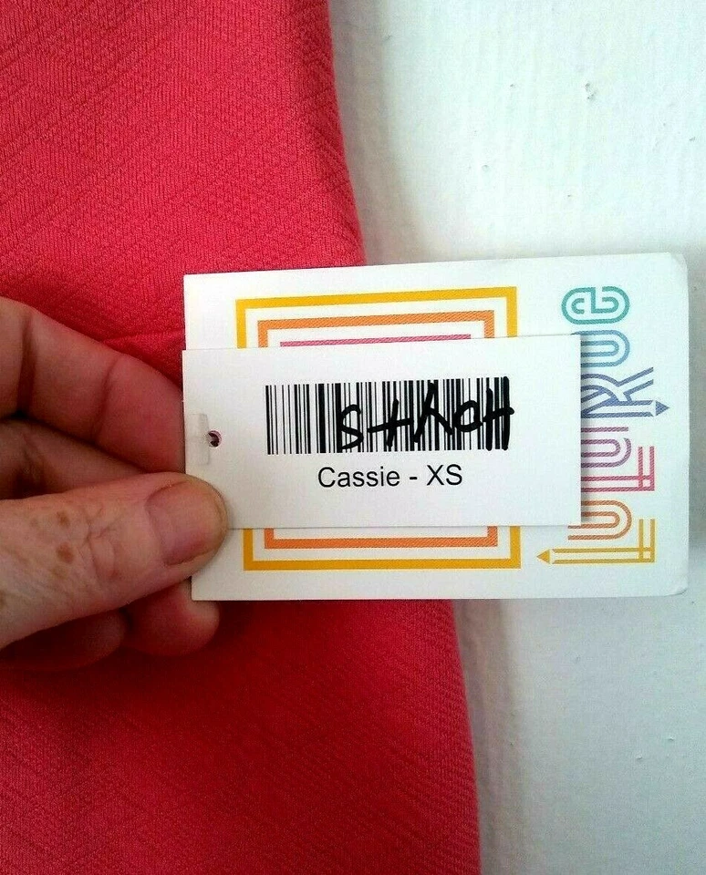 NUEVA FALDA LÁPIZ ELÁSTICA TEXTURIZADA ROSA MELOCOTÓN SÓLIDO LULAROE CASSIE PARA MUJER XS Foto 2 de 3