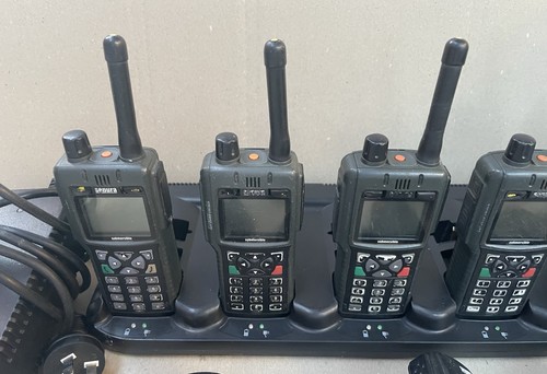 6 * SEPURA STP9040 PORTABLE 407-473MHZ TETRA Portable 2-Way Handheld Radios - Picture 4 of 19