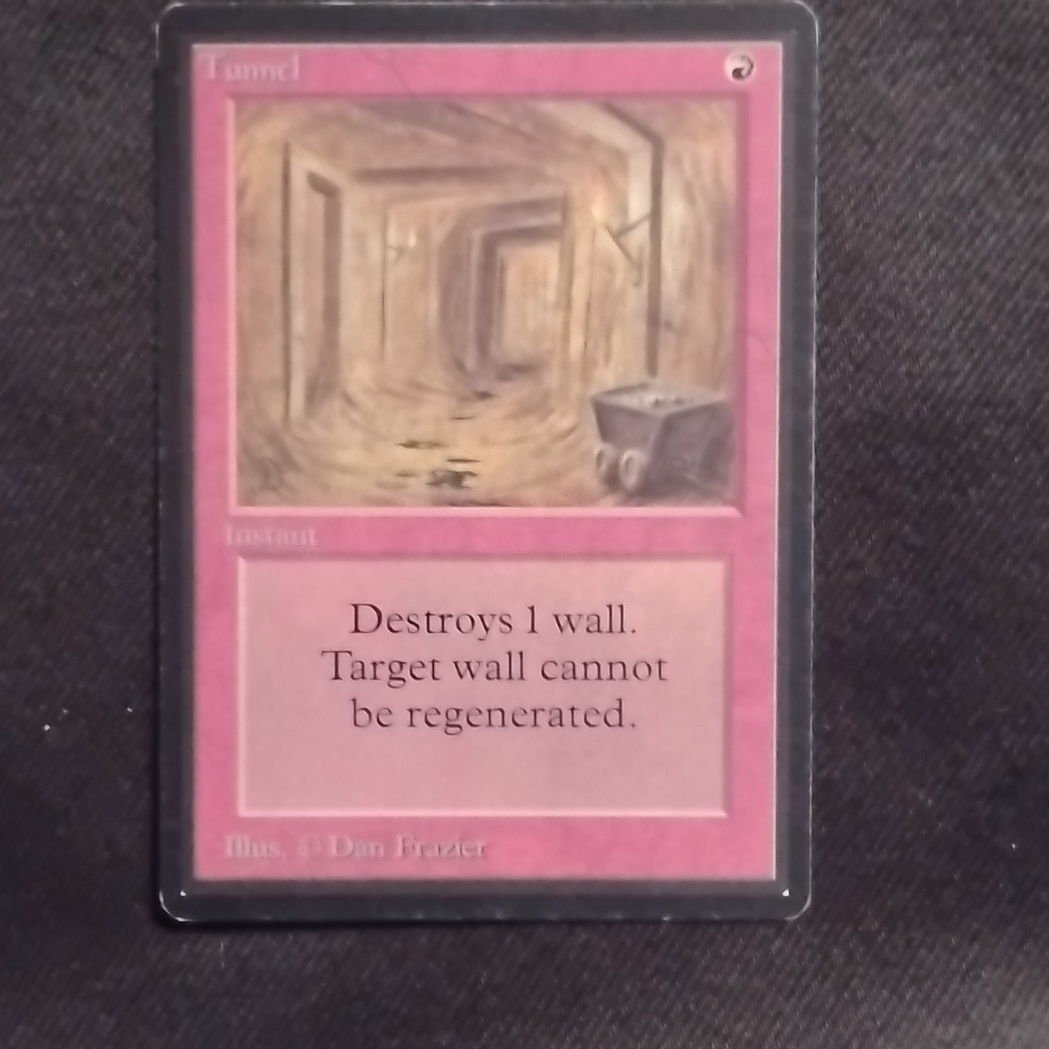 Magic: The Gathering Tunnel Beta Instant Red Uncommon