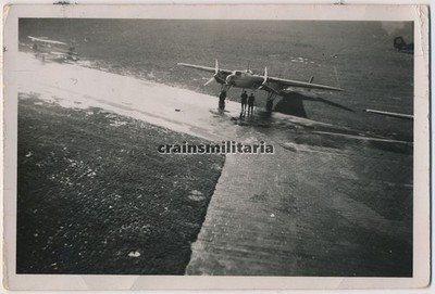Orig. Foto Dornier Do 17-M Flugzeug Bomber am Flugplatz