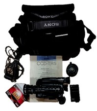 Sony CCD-TR5 Video8 Camcorder w/Case, Manual,...