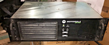Motorola XPR 8400 UHF Digital Repeater AAM27JNR9JA7BN 50/60HZ Leistung getestet