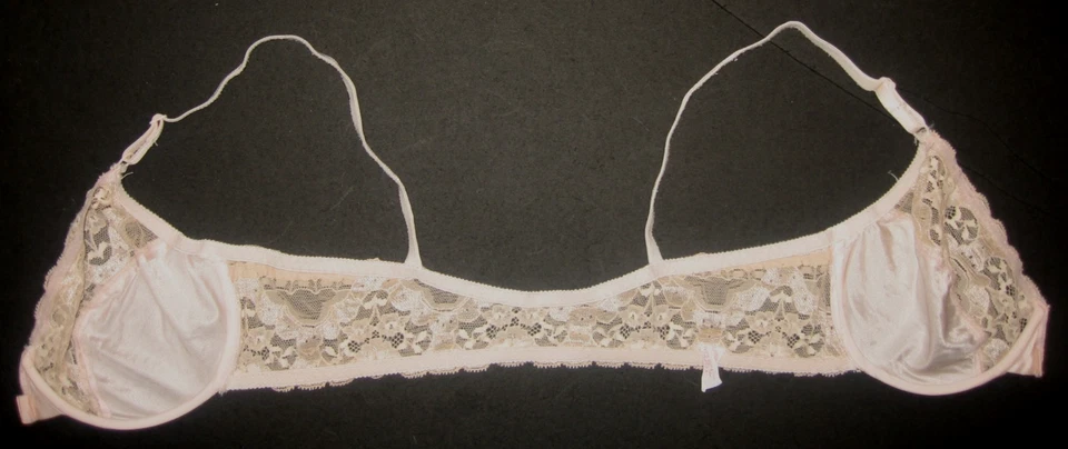 Sujetador de Colección Años 80 LILY OF FRANCE Sedoso Suave Rosa Satinado Floral Encaje Cierre Frontal 36C Foto 4 de 4