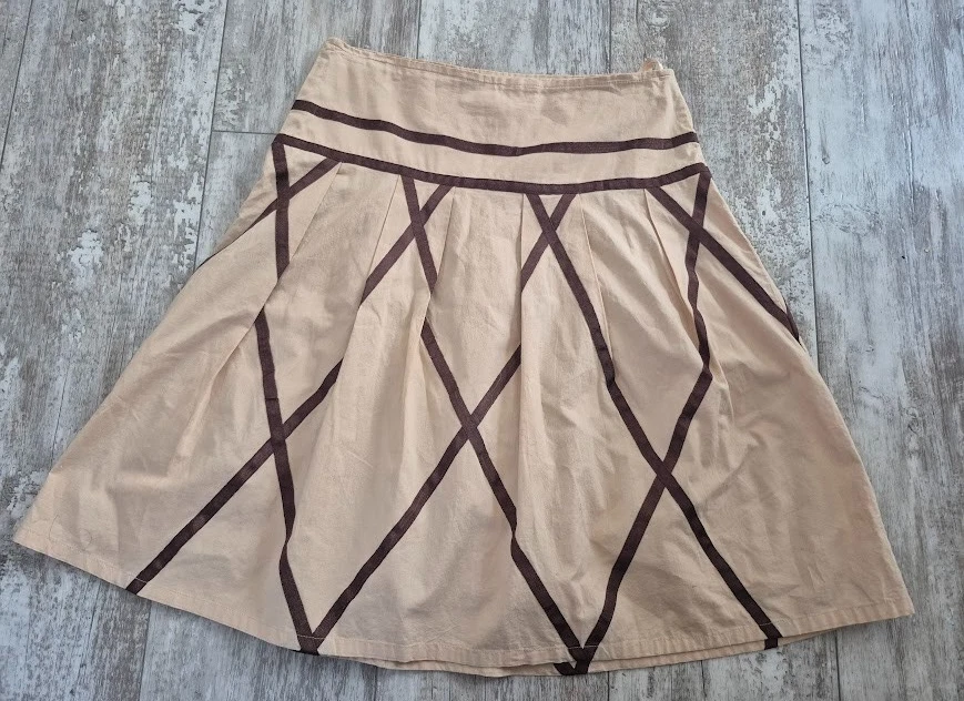 Falda Mix Nouveau New York Tostada Moca Forrada Midi Línea A Floral Talla 10 Foto 2 de 4